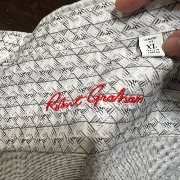 ROBERT GRAHAM LONG SLEEVE BUTTON DOWN SHIRT XL flip cuff detail GUC *stain - Picture 6 of 15